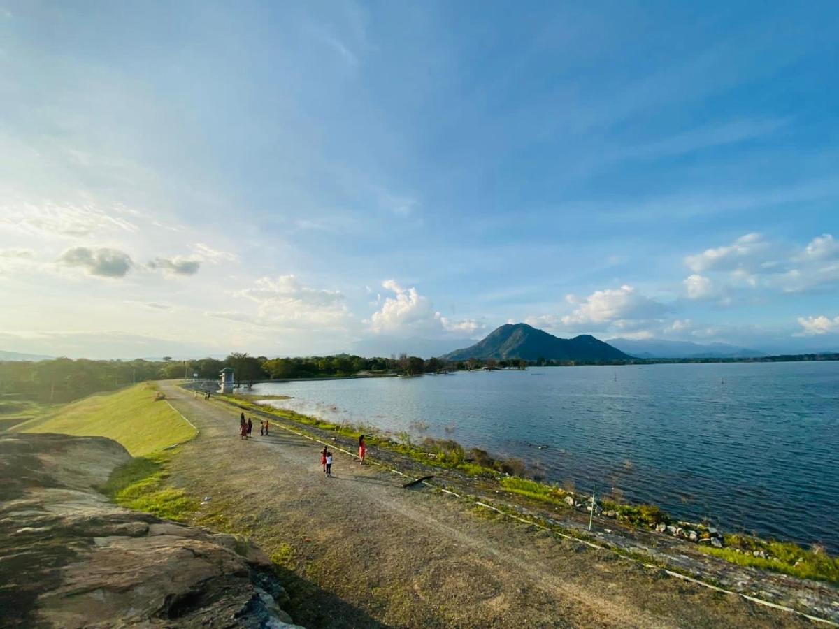 Sayon River Cottage & Eco Garden Monaragala Buitenkant foto